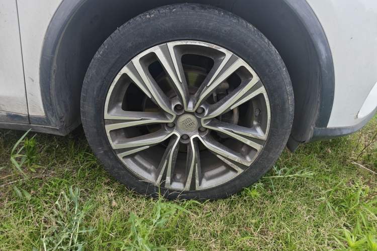 Used BYD Tang 2018 2.0T Automatic SmartConnect Prestige 7-Seater China V Standard Right Front Wheel Hub