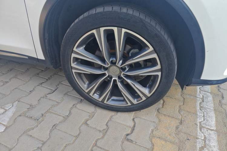 Used BYD Tang 2018 2.0T Automatic Smart Connect Prestige 7-Seater China V Standard Right Front Wheel Hub