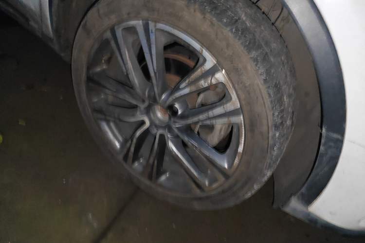 Used BYD Tang 2018 2.0T Automatic Smart Connect Prestige 7-Seater China V Standard Right Front Wheel Hub