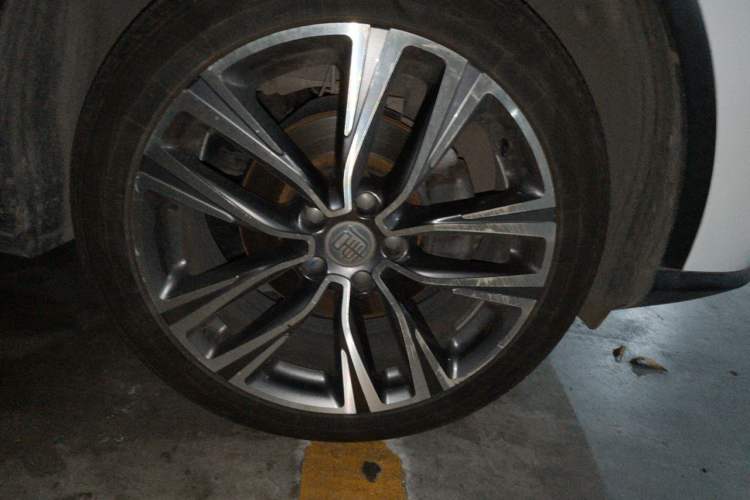Used BYD Tang 2018 2.0T Automatic SmartConnect Prestige 7-Seater China V Standard Right Front Wheel Hub