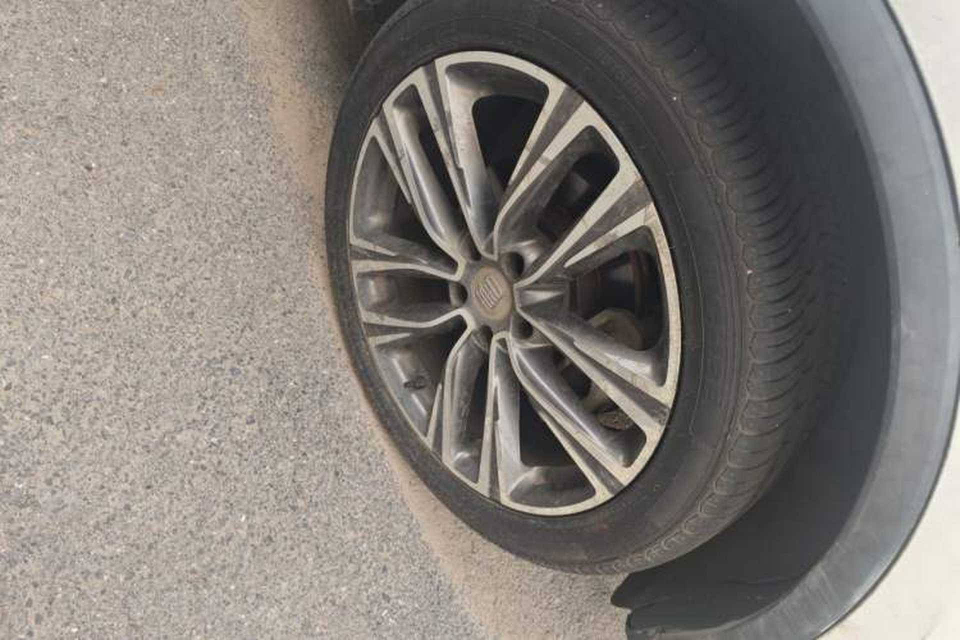 Used BYD Tang 2018 2.0T Automatic Smart Connect Prestige 7-Seater China V Standard Right Front Wheel Hub