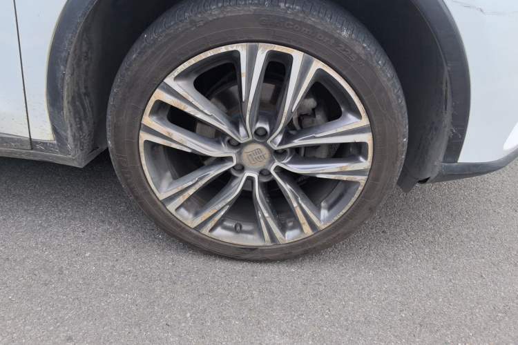 Used BYD Tang 2018 2.0T Automatic SmartConnect Prestige 7-Seater China V Standard Right Front Wheel Hub