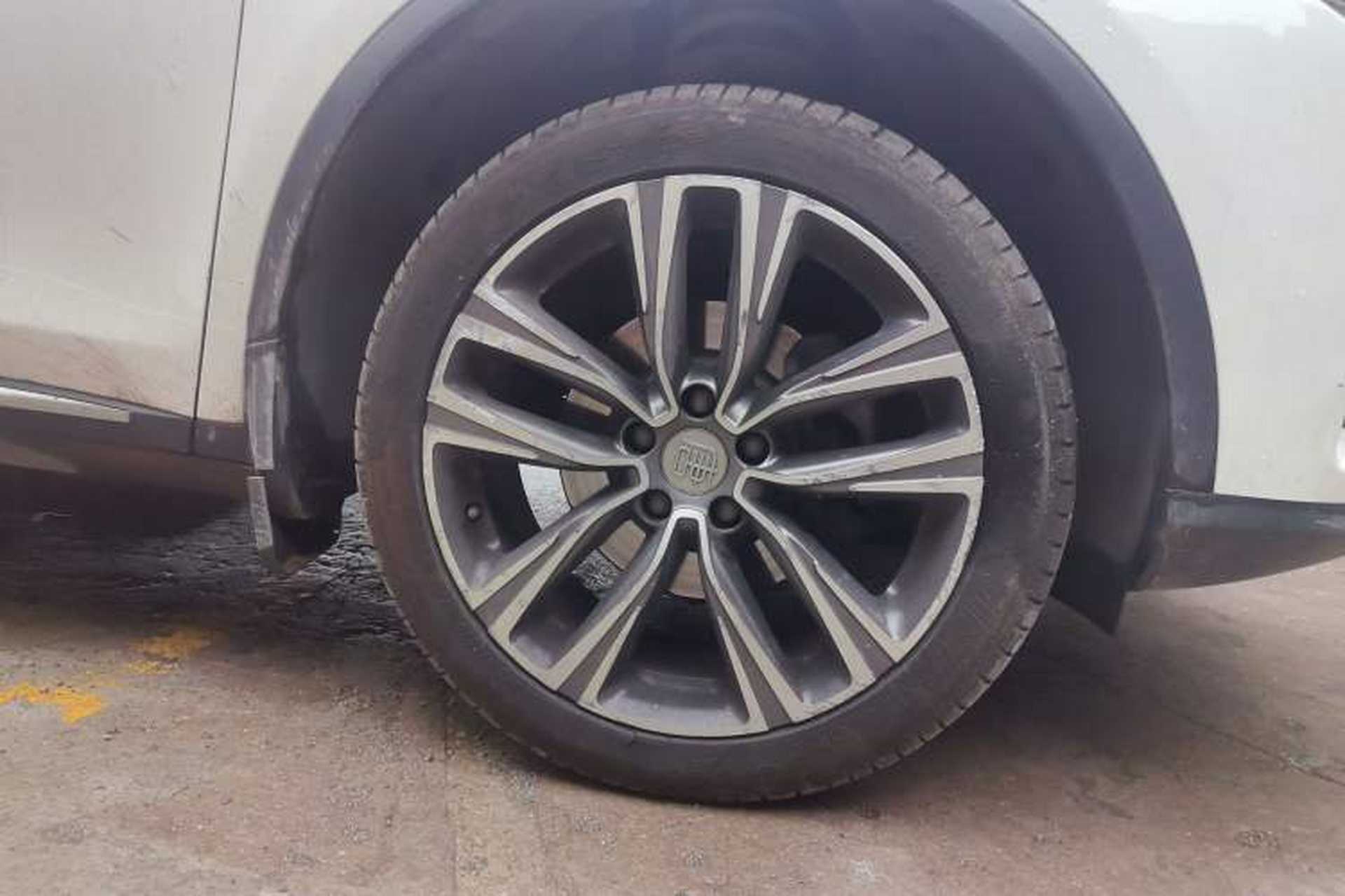 Used BYD Tang 2018 2.0T Automatic Smart Connect Prestige 7-Seater China V Standard Right Front Wheel Hub