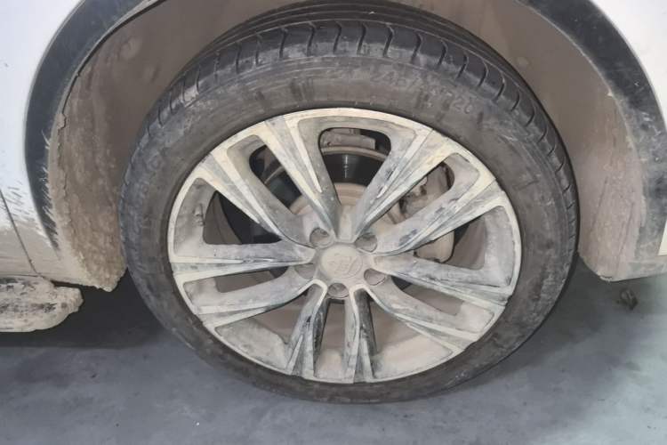 Used BYD Tang 2018 2.0T Automatic SmartConnect Prestige 7-Seater China V Standard Right Front Wheel Hub