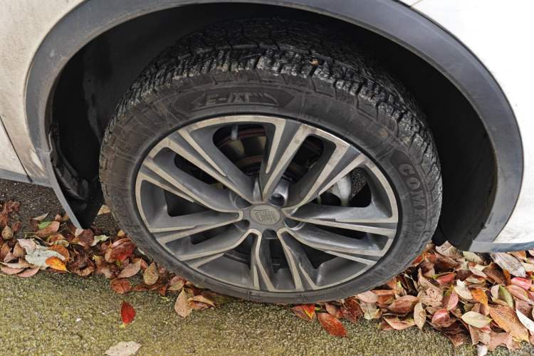 Used BYD Tang 2018 2.0T Automatic SmartConnect Prestige 7-Seater China V Standard Right Front Wheel Hub