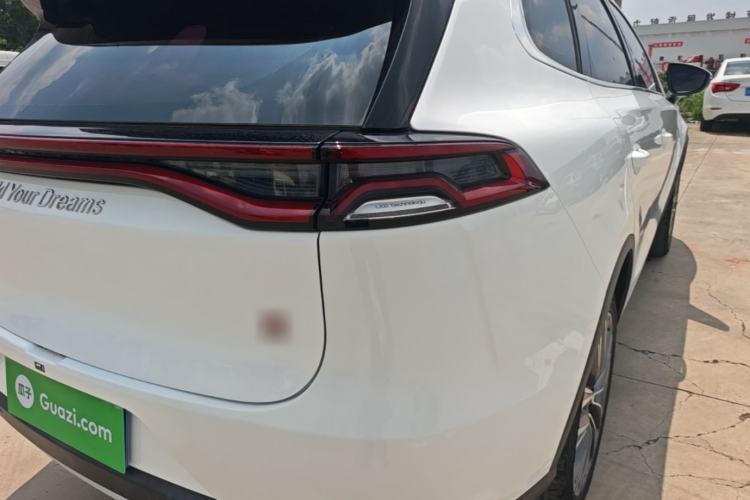 Used BYD Tang 2018 2.0T Automatic Smart Connect Prestige 7-Seater China V Standard Right Rear Taillight