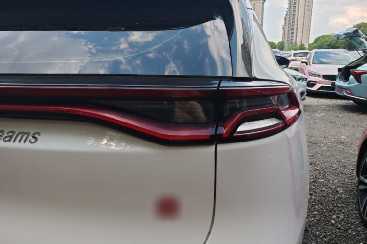 Used BYD Tang 2018 2.0T Automatic Smart Connect Prestige 7-Seater China V Standard Right Rear Taillight