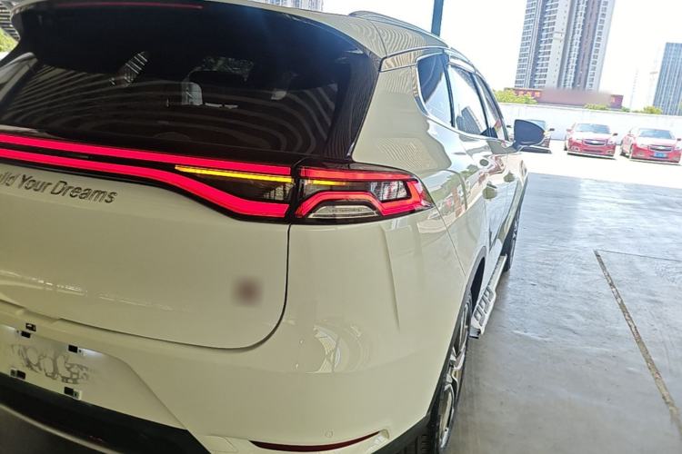 Used BYD Tang 2018 2.0T Automatic SmartConnect Prestige 7-Seater China V Standard Right Rear Taillight