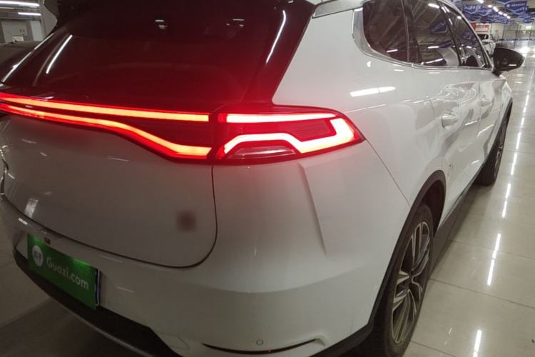 Used BYD Tang 2018 2.0T Automatic SmartConnect Prestige 7-Seater China V Standard Right Rear Taillight