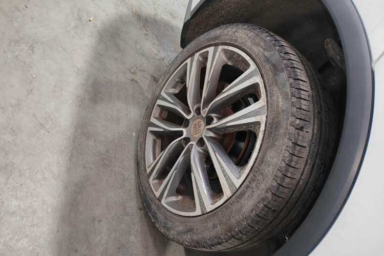 Used BYD Tang 2018 2.0T Automatic SmartConnect Prestige 7-Seater China V Standard Right Rear Wheel Hub