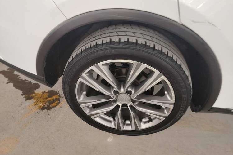 Used BYD Tang 2018 2.0T Automatic Smart Connect Prestige 7-Seater China V Standard Right Rear Wheel Hub