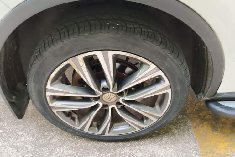 Used BYD Tang 2018 2.0T Automatic SmartConnect Prestige 7-Seater China V Standard Right Rear Wheel Hub