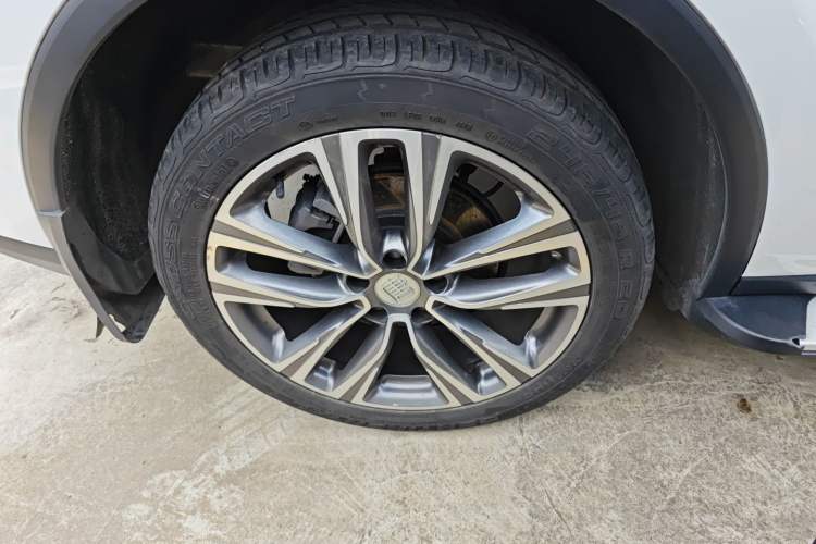 Used BYD Tang 2018 2.0T Automatic SmartConnect Prestige 7-Seater China V Standard Right Rear Wheel Hub
