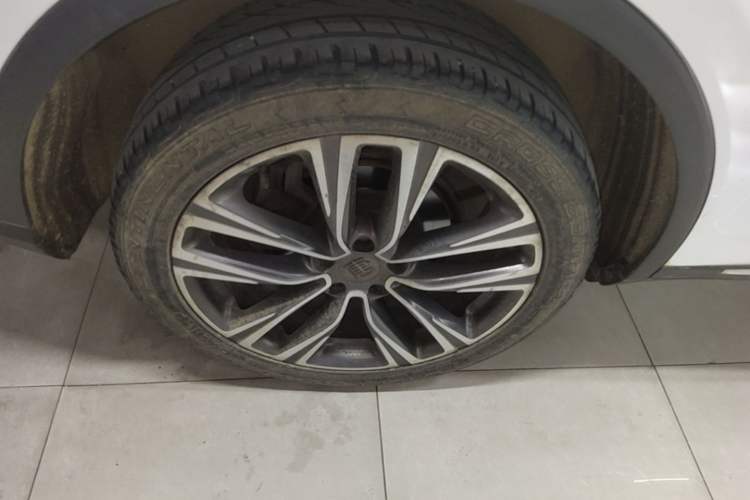 Used BYD Tang 2018 2.0T Automatic SmartConnect Prestige 7-Seater China V Standard Right Rear Wheel Hub