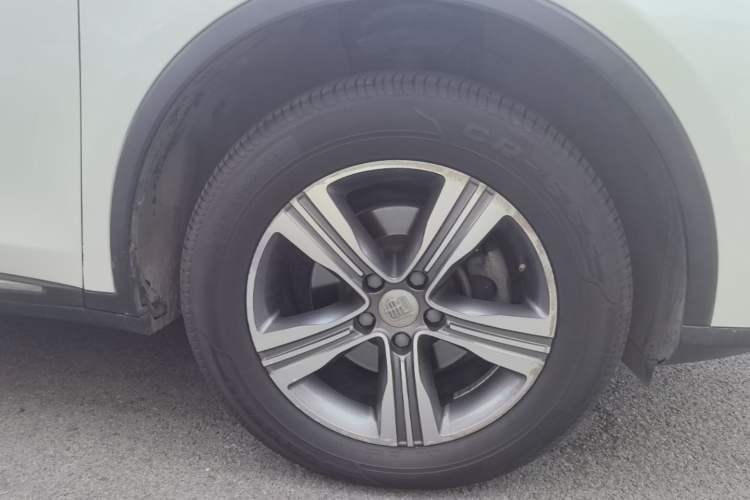 Used BYD Tang 2018 2.0T Automatic SmartConnect Luxury Edition 5 Seats China V Standard Right Rear Wheel Hub