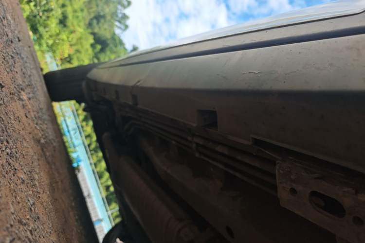 Used BYD Tang 2018 2.0T Automatic Smart Connect Prestige 7-Seater China V Standard Right Side Sill