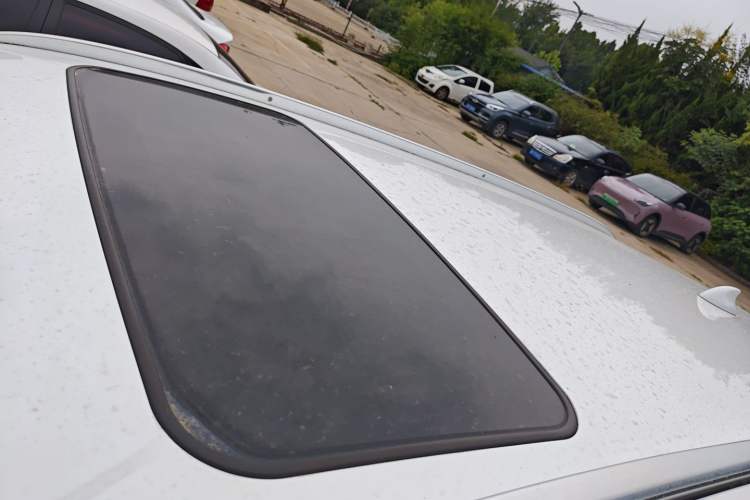 Used BYD Tang 2018 2.0T Automatic SmartConnect Luxury 7-Seater China V Emission Standard Roof