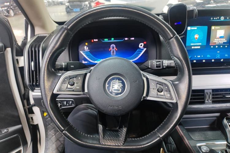 Used BYD Tang 2018 2.0T Automatic SmartConnect Prestige 7-Seater China V Standard Steering Wheel