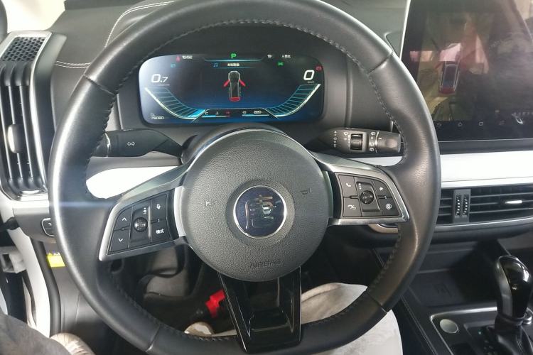 Used BYD Tang 2018 2.0T Automatic SmartConnect Prestige 7-Seater China V Standard Steering Wheel