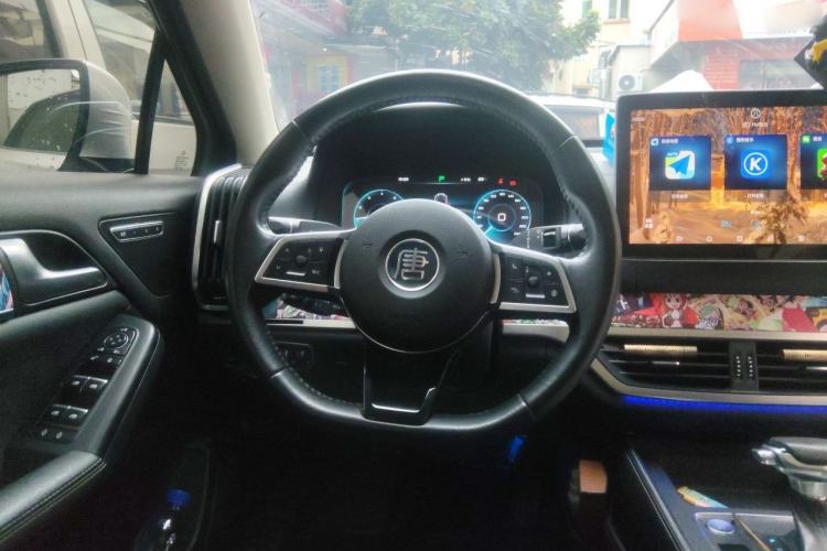Used BYD Tang 2018 2.0T Automatic SmartConnect Luxury Version 7 Seats China V Standard Steering Wheel