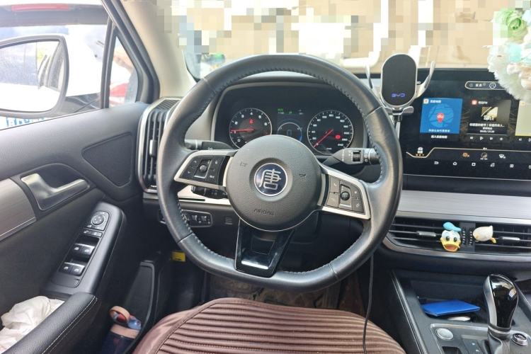 Used BYD Tang 2018 2.0T Automatic SmartConnect Luxury Edition 5 Seats China V Standard Steering Wheel