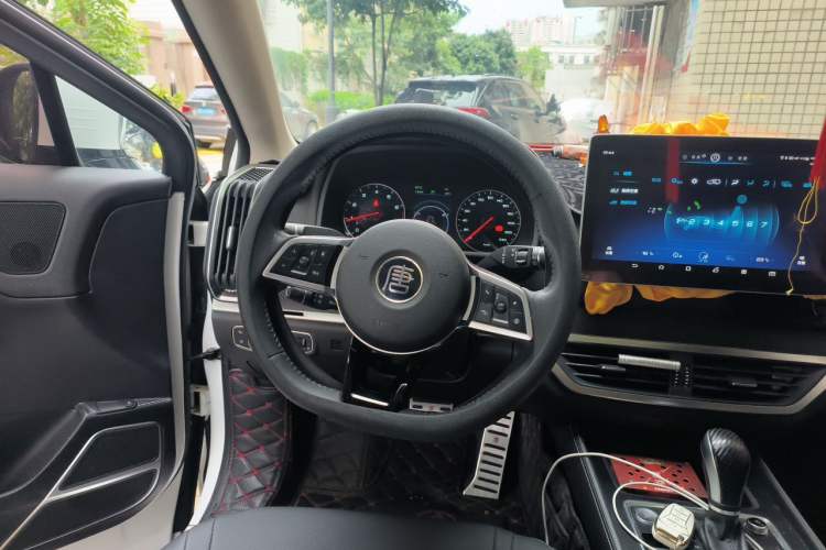Used BYD Tang 2018 2.0T Automatic Smart Connect Prestige 7-Seater China V Standard Steering Wheel