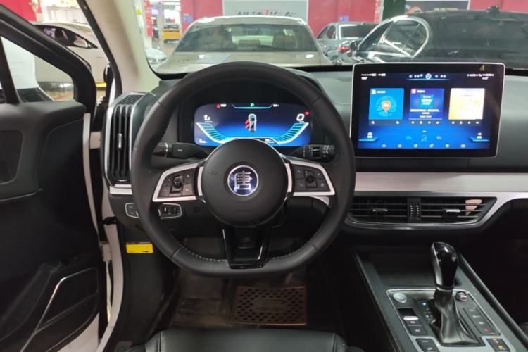 Used BYD Tang 2018 2.0T Automatic SmartConnect Prestige 7-Seater China V Standard Steering Wheel