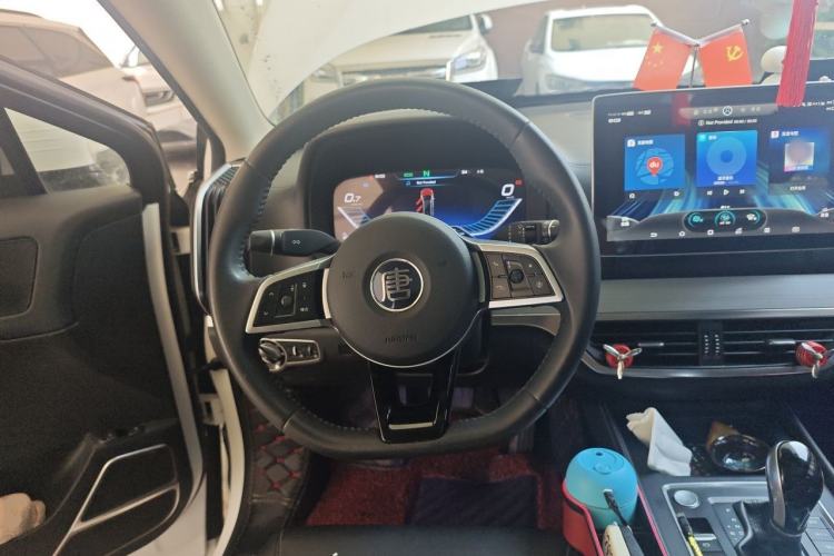 Used BYD Tang 2018 2.0T Automatic SmartConnect Prestige 7-Seater China V Standard Steering Wheel