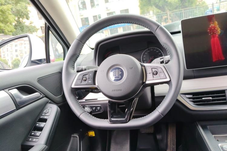 Used BYD Tang 2018 2.0T Automatic Smart Connect Prestige 7-Seater China V Standard Steering Wheel