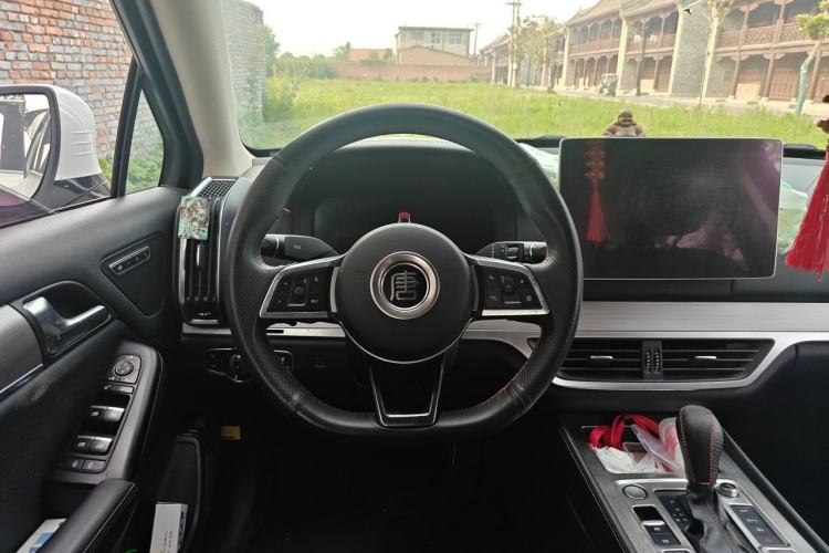 Used BYD Tang 2018 2.0T Automatic SmartConnect Prestige 7-Seater China V Standard Steering Wheel
