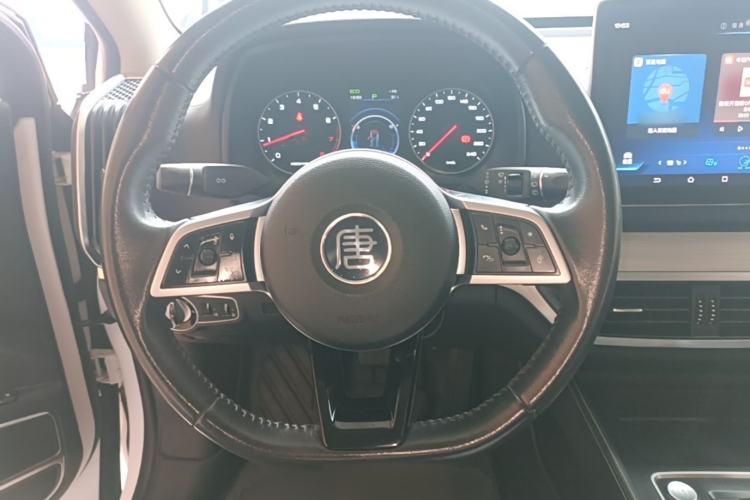 Used BYD Tang 2018 2.0T Automatic SmartConnect Luxury Edition 5 Seats China V Standard Steering Wheel