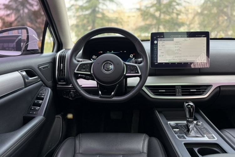 Used BYD Tang 2018 2.0T Automatic SmartConnect Prestige 7-Seater China V Standard Steering Wheel