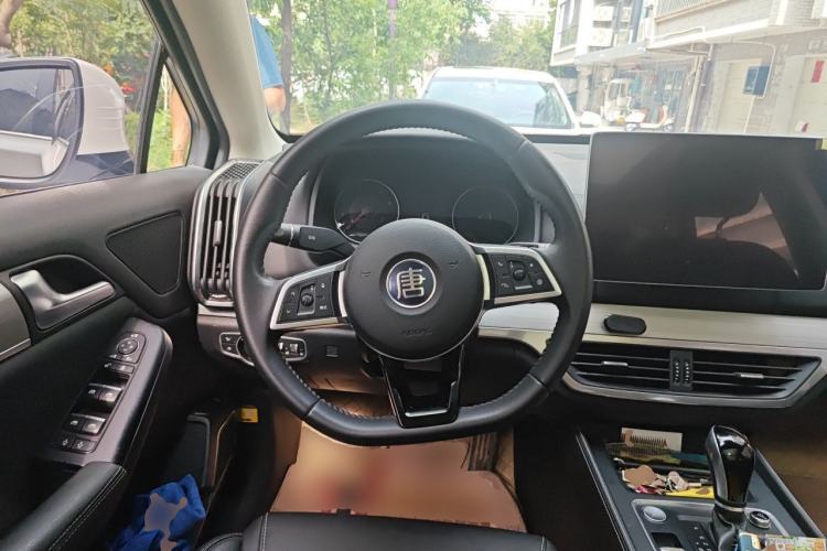 Used BYD Tang 2018 2.0T Automatic Smart Connect Prestige 7-Seater China V Standard Steering Wheel