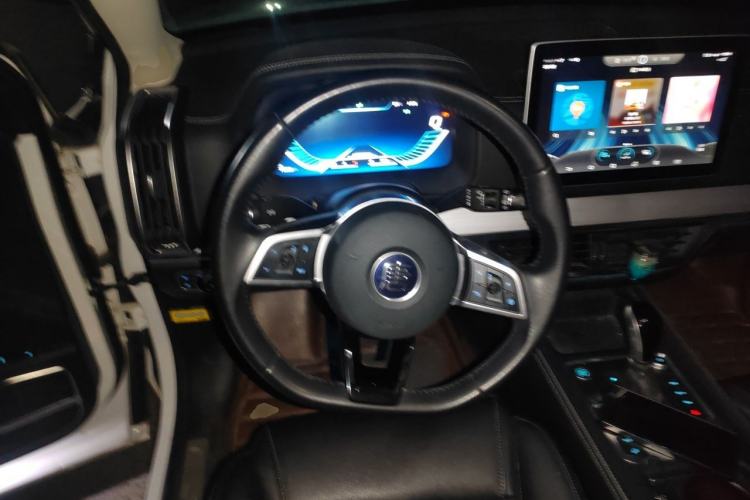 Used BYD Tang 2018 2.0T Automatic SmartConnect Prestige 7-Seater China V Standard Steering Wheel