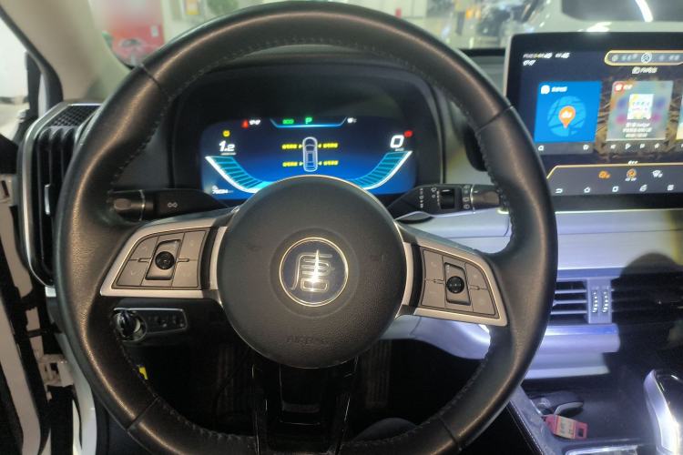 Used BYD Tang 2018 2.0T Automatic SmartConnect Prestige 7-Seater China V Standard Steering Wheel