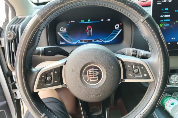 Used BYD Tang 2018 2.0T Automatic SmartConnect Prestige 7-Seater China V Standard Steering Wheel
