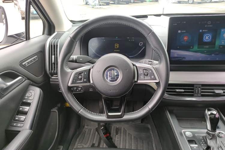 Used BYD Tang 2018 2.0T Automatic SmartConnect Prestige 7-Seater China V Standard Steering Wheel