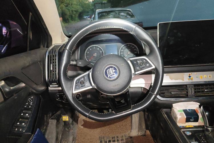 Used BYD Tang 2018 2.0T Automatic Smart Connect Prestige 7-Seater China V Standard Steering Wheel