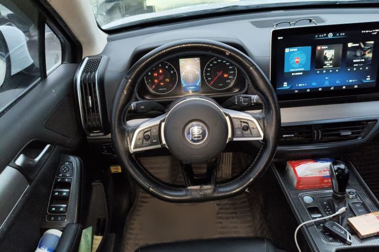 Used BYD Tang 2018 2.0T Automatic Smart Connect Prestige 7-Seater China V Standard Steering Wheel