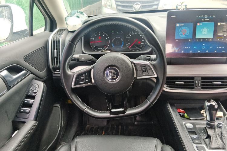 Used BYD Tang 2018 2.0T Automatic SmartConnect Luxury 7-Seater China V Emission Standard Steering Wheel