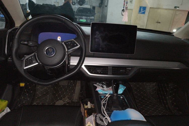 Used BYD Tang 2018 2.0T Automatic SmartConnect Prestige 7-Seater China V Standard Steering Wheel