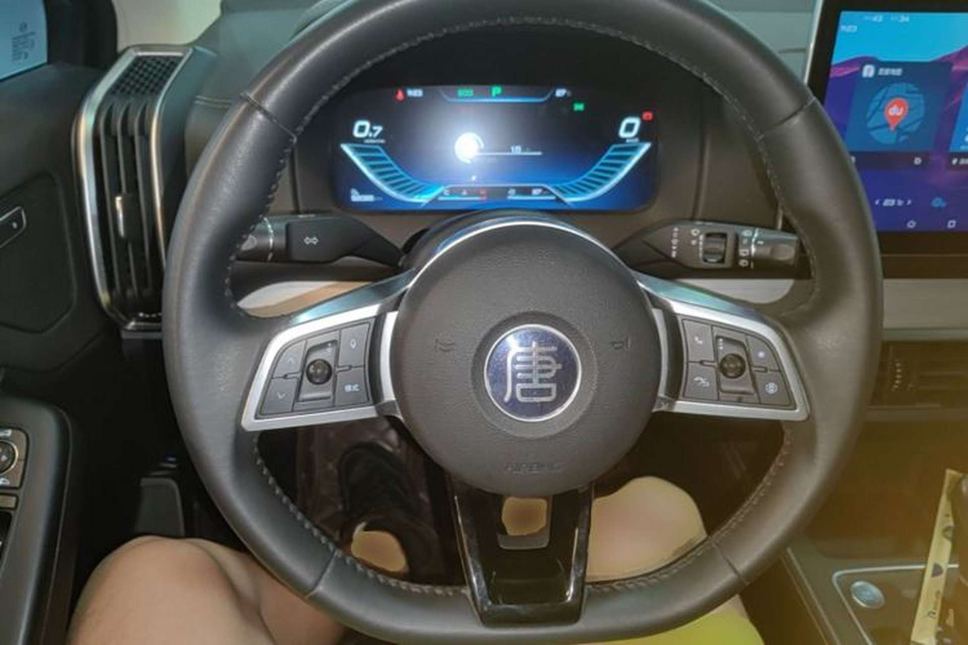 Used BYD Tang 2018 2.0T Automatic Smart Connect Prestige 5-Seater National Emission Standard V Steering Wheel