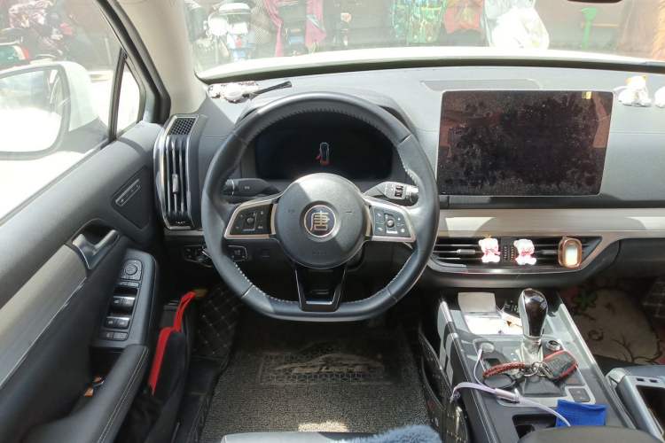 Used BYD Tang 2018 2.0T Automatic SmartConnect Prestige 7-Seater China V Standard Steering Wheel