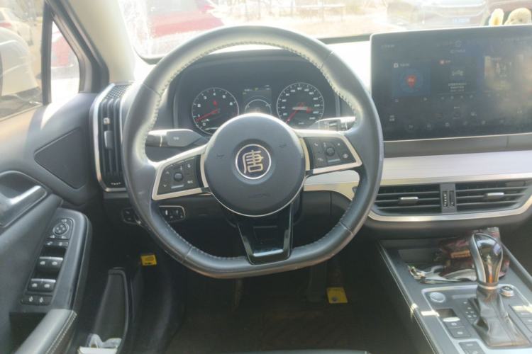 Used BYD Tang 2018 2.0T Automatic Smart Connect Prestige 7-Seater China V Standard Steering Wheel