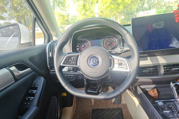 Used BYD Tang 2018 2.0T Automatic Smart Connect Prestige 7-Seater China V Standard Steering Wheel