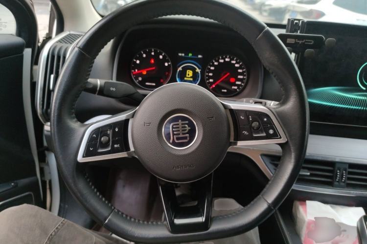 Used BYD Tang 2018 2.0T Automatic Smart Connect Prestige 7-Seater China V Standard Steering Wheel