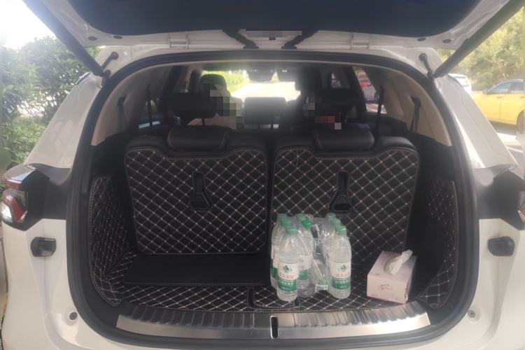 Used BYD Tang 2018 2.0T Automatic SmartConnect Prestige 7-Seater China V Standard Trunk