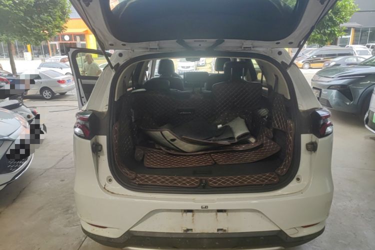 Used BYD Tang 2018 2.0T Automatic Smart Connect Prestige 7-Seater China V Standard Trunk