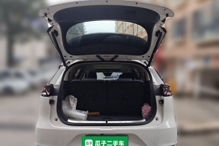 Used BYD Tang 2018 2.0T Automatic SmartConnect Prestige 7-Seater China V Standard Trunk