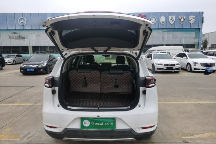 Used BYD Tang 2018 2.0T Automatic SmartConnect Prestige 7-Seater China V Standard Trunk